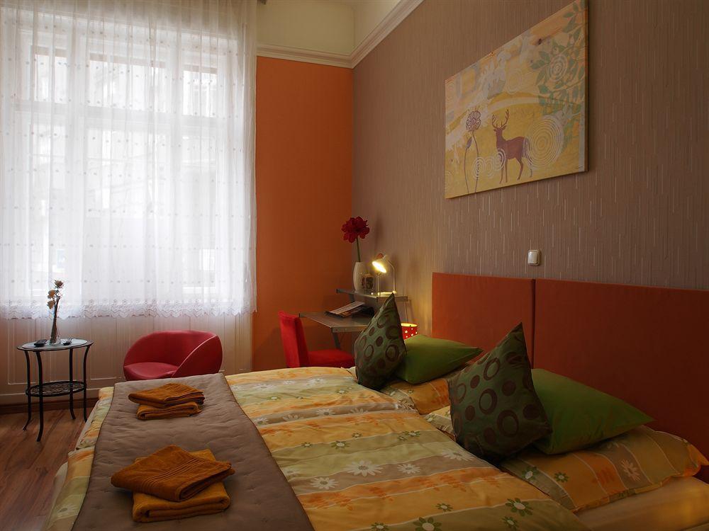 Guestrooms 3*