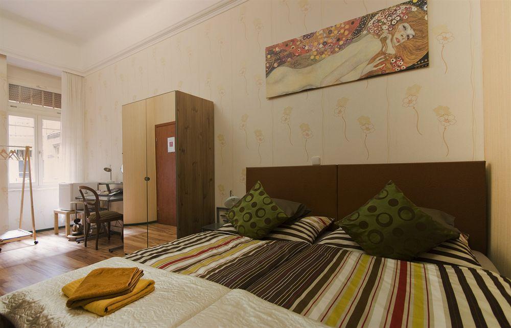 Guestrooms Penzion 3*