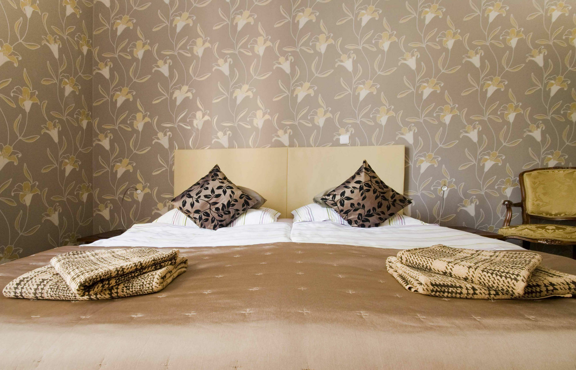 Guestrooms 3*